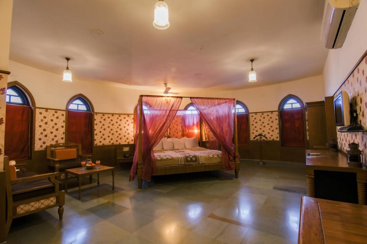 Heritage Khirasara Palace Rajkot Exterior foto